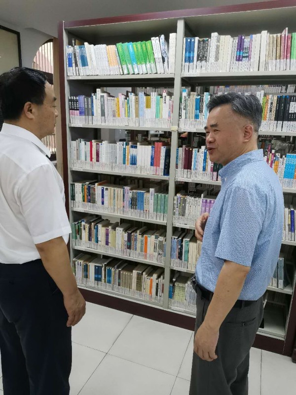 �Ϻ���ίͳս�����������������ڽֵ̾�������������߷û�����ѧԺ